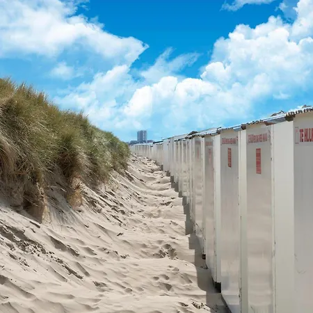 Near Belgian Coast With Terrace, Cleaning Included אוסטדאונקרק